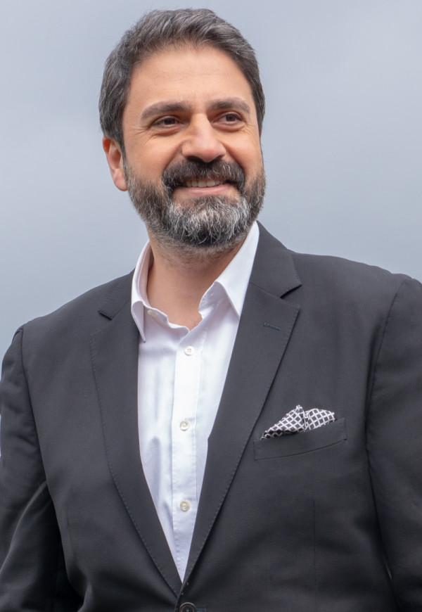 Erhan Çelik