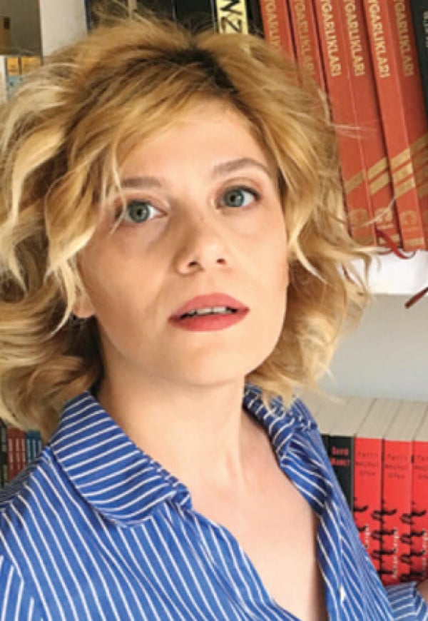 Sinem Sal