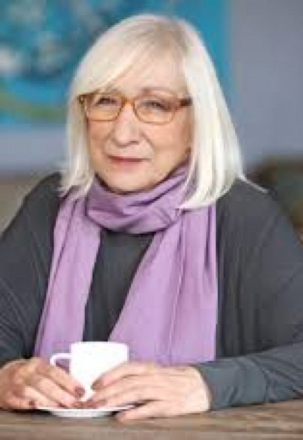 Alev Alatlı